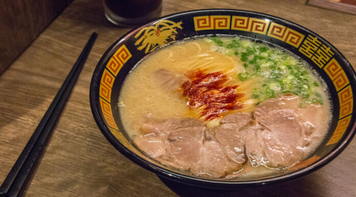 ไม่แวะไม่ได้แล้วกับร้านอิชิรันราเมน (Ichiran Ramen) หรือ ราเมงข้อสอบ