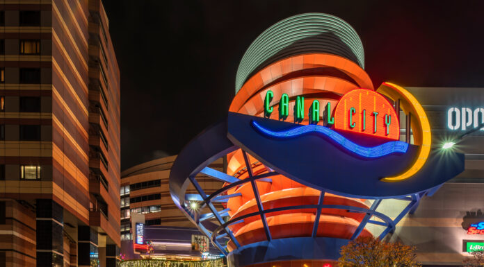 คาแนล ซิตี้ ฮากาตะ (Canel City Hakata)