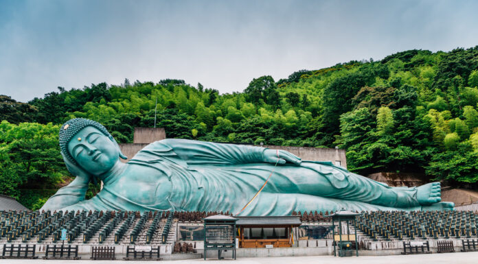 วัดนันโซอิน (Nanzoin Temple)