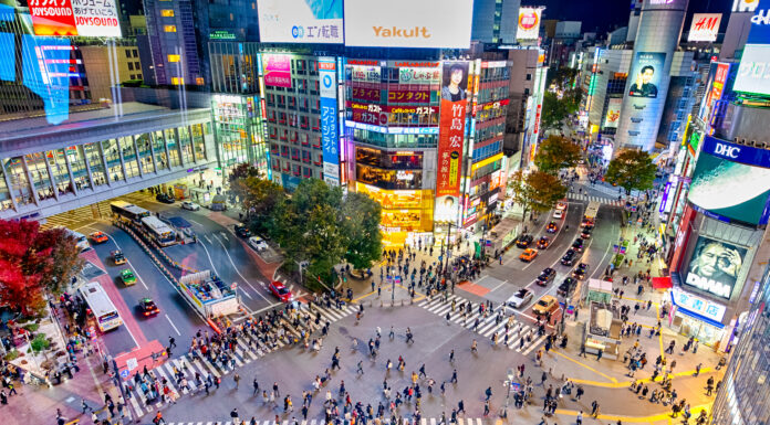 ทางข้ามสี่แยก ชิบูยะ (Shibuya Crossing)