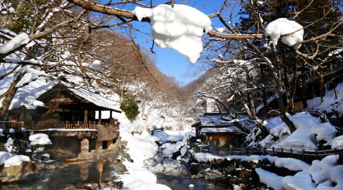ออนเซ็นกลางแจ้ง Takaragawa Onsen