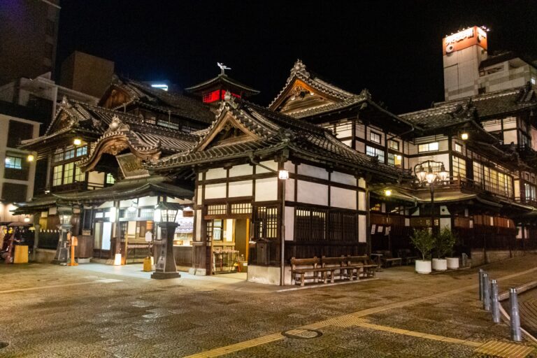 Dogo Onsen Ehime ออนเซ็นที่มีประวัติศาสตร์ยาวนานกว่า 3,000 ปี