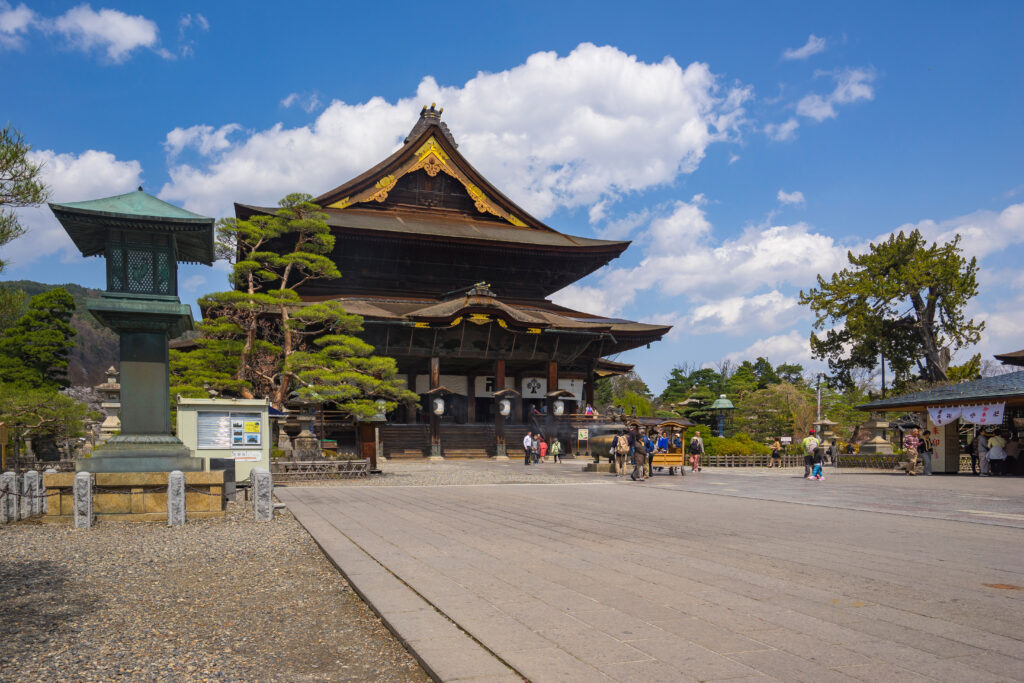 2.Zenkoji temple Nagano
