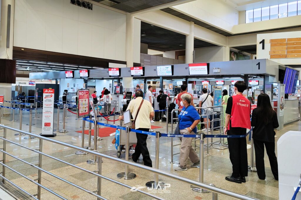 Don Mueang airport counter airasia