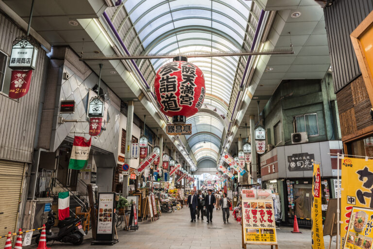 ย่านช้อปปิ้ง เทนจิน (TENJIN)