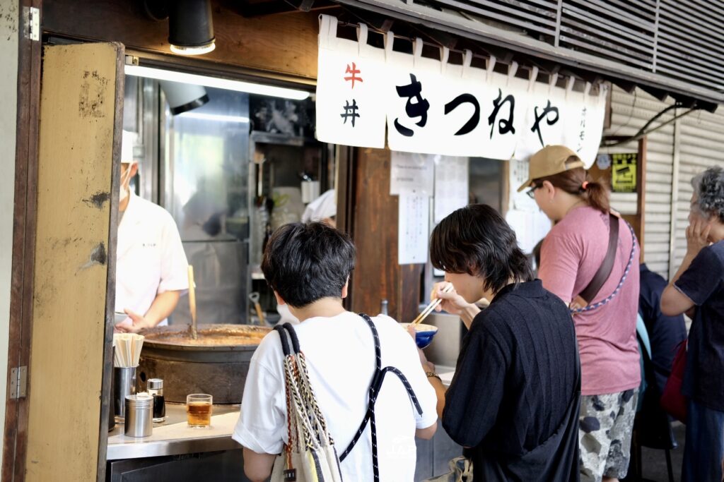 Tsukiji Fish Market2